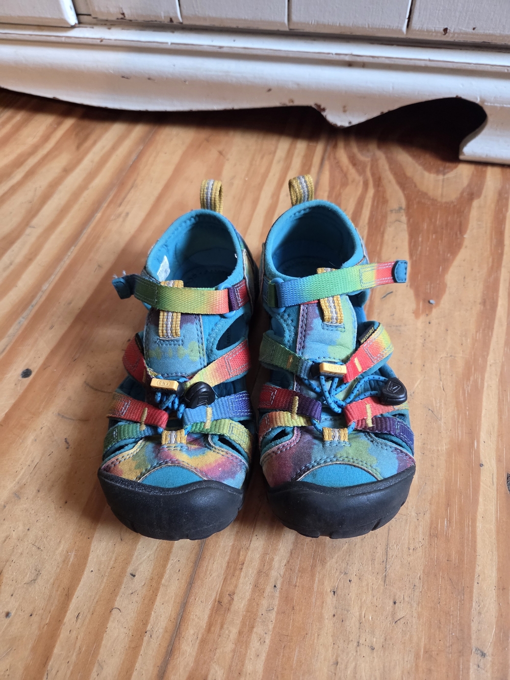 Keen Kids Teal Sandals with Rainbow Straps - Picture 4 of 6